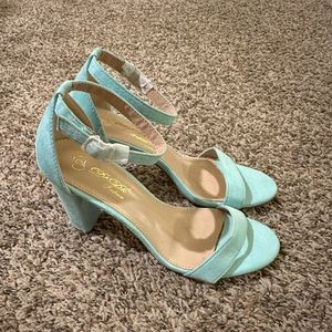 blue/mint green heels
